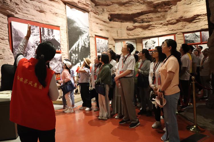 胜利11人背后的故事：从学生到球星的奋斗历程