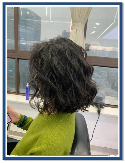 美丽港发型设计攻略:潮流发型轻松get!