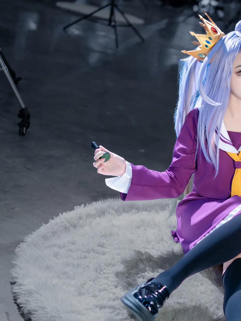 罕见coser小小白素颜照片，满足你对大神真实长相的好奇心！